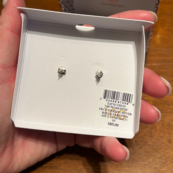 NWT Giani Bernini Cubic Zirconia Halo Stud Earrings in Sterling Silver - Picture 2 of 6